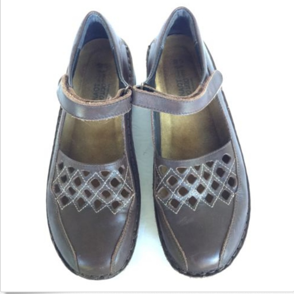 Naot Diamond Cutouts Mary Janes Shoes Gem